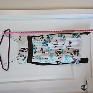 White Sleeveless Short Dress with Layer Ruffles Size S